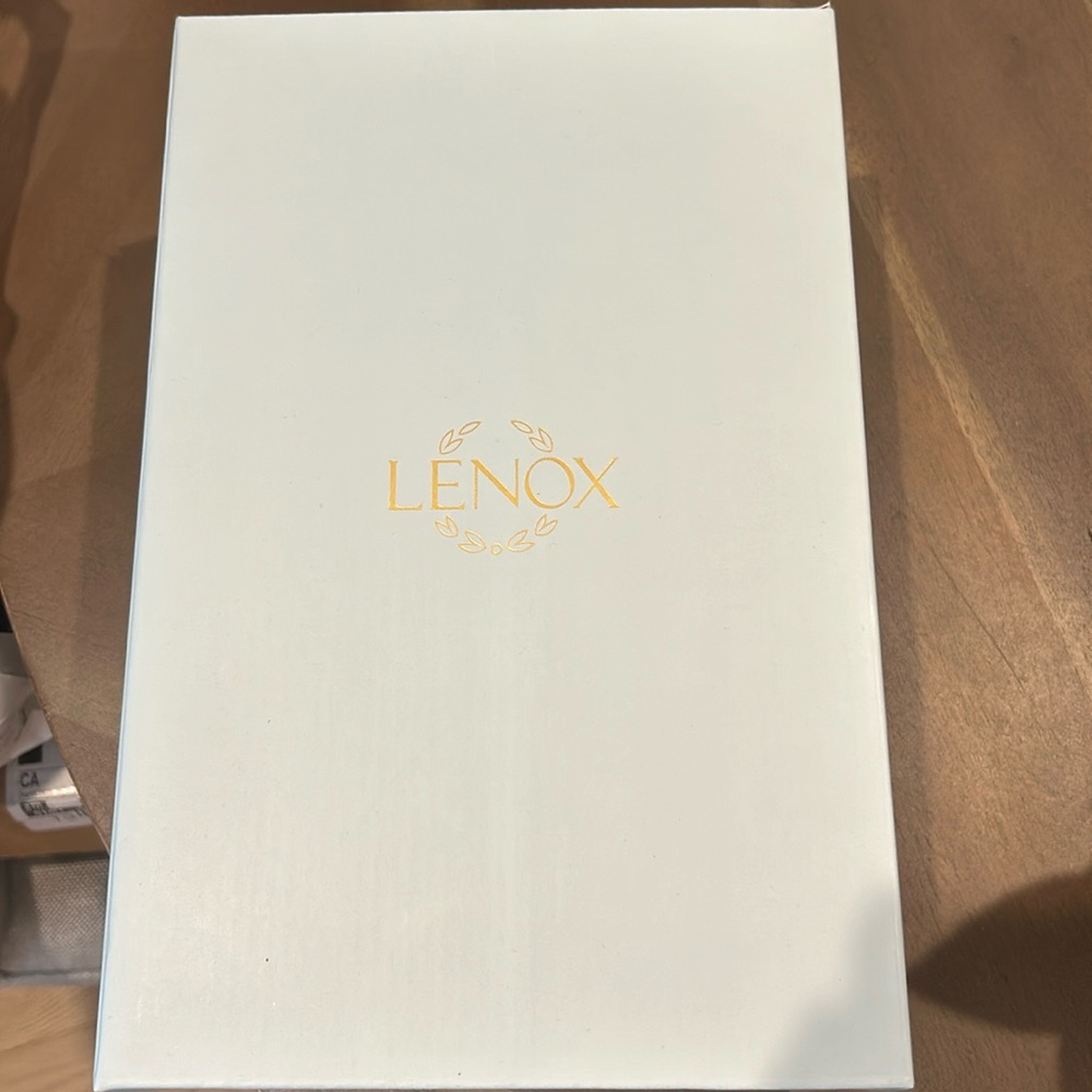 Brand New Lenox Flutes